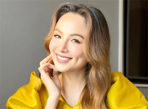  Diễm Hương: 'Sống khổ mà vui còn hơn ngày cầm cục tiền, tối về uống thuốc ngủ'